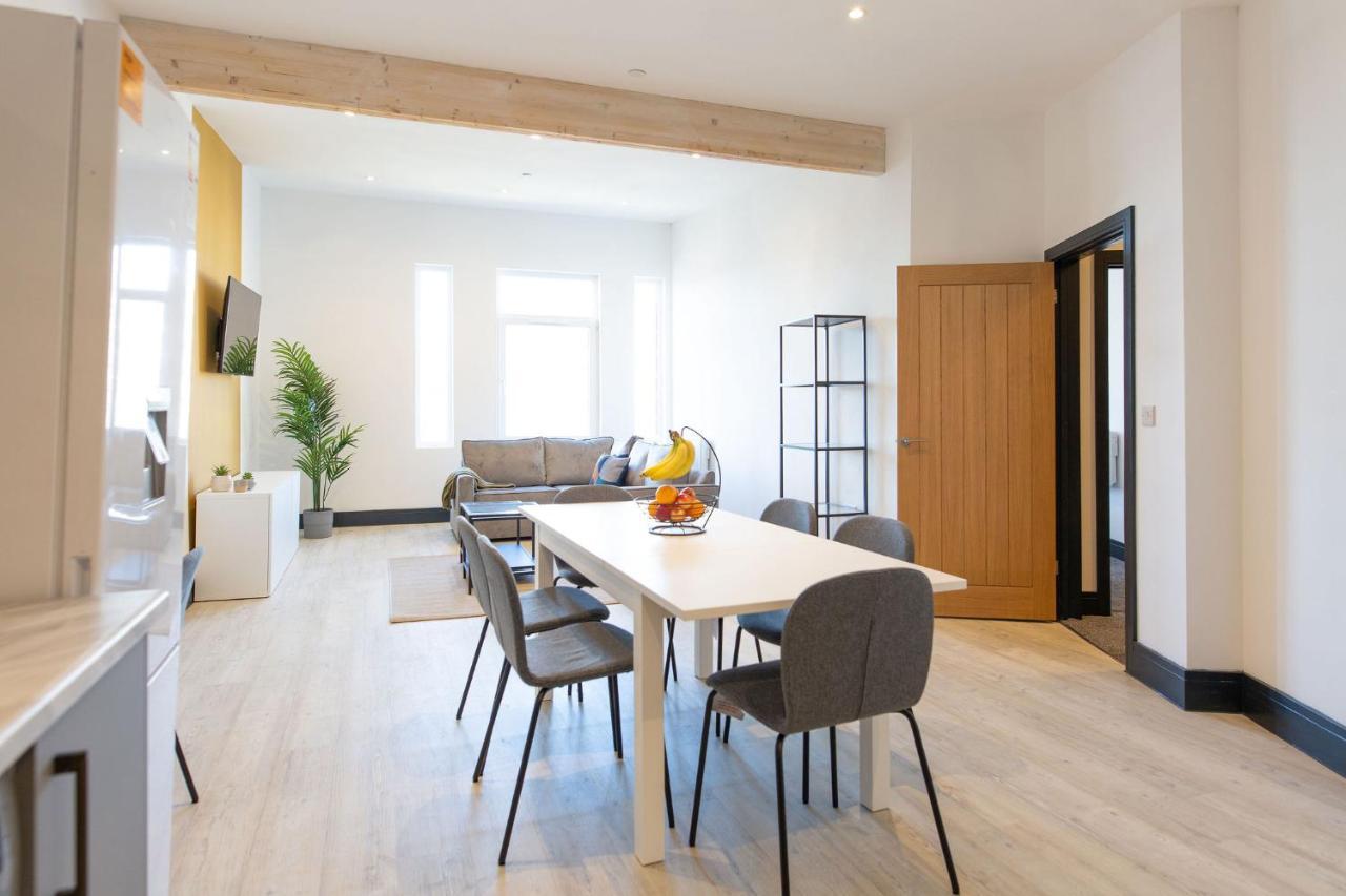 The Kingsway- 2 Bedroom Central Swansea Apartments By Stayright Exterior photo